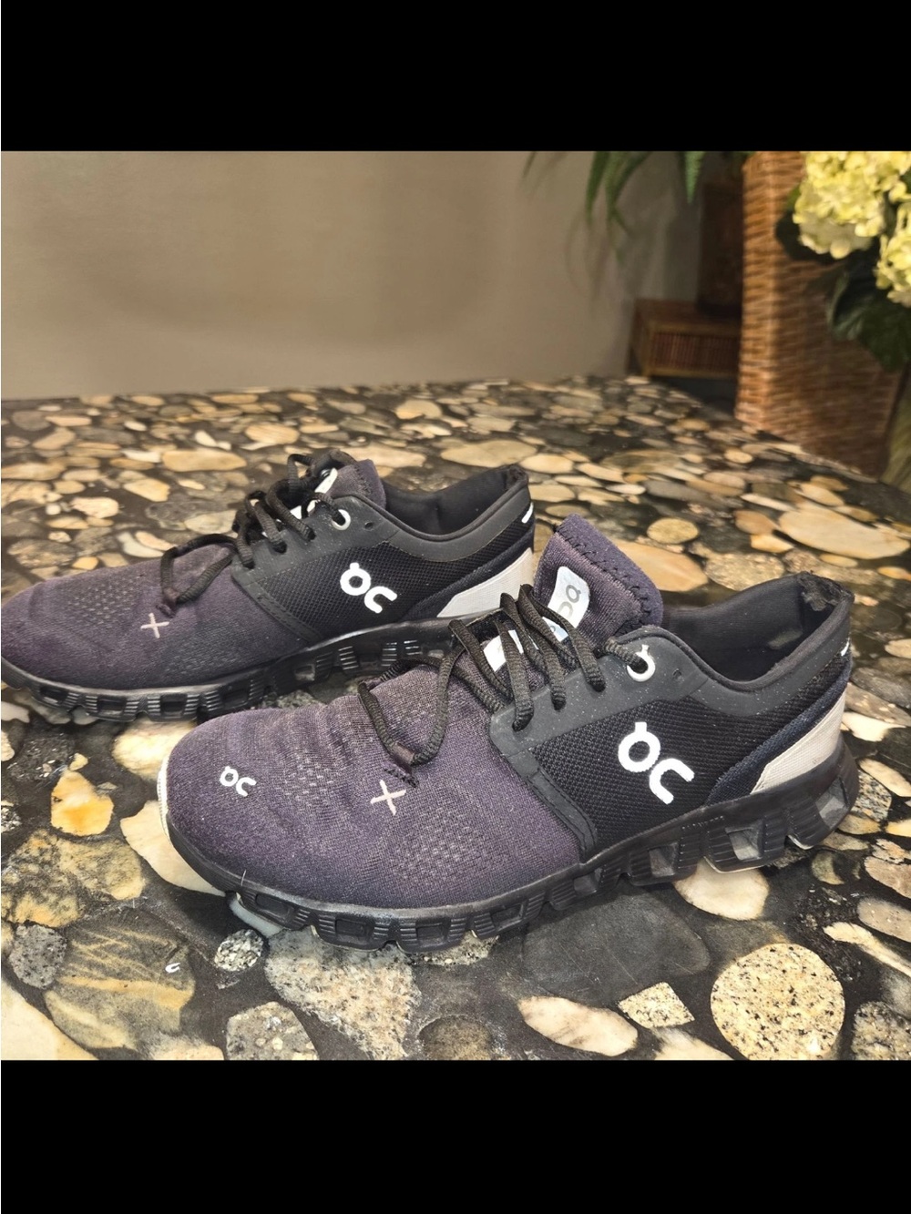On Running Cloud X 3 Women's Black Training Running Shoes Sneaker Size 8 - Picture 2 of 9